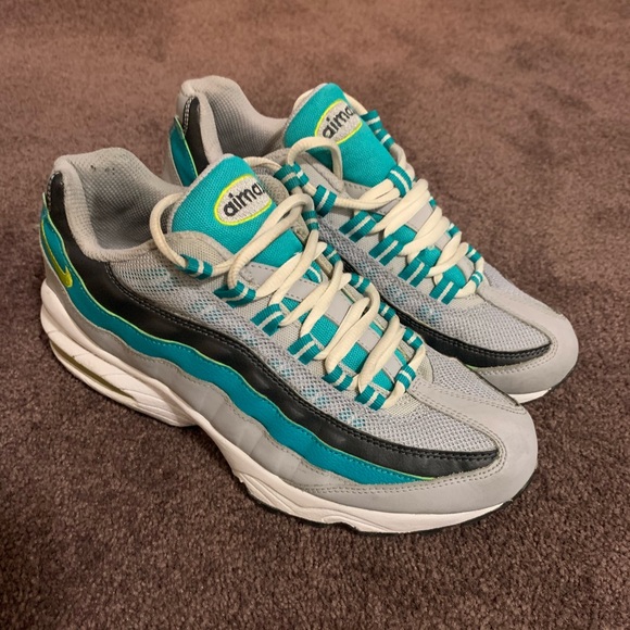 nike 24.5 cm